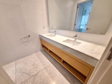 Departamento en Venta 4 Ambientes Alvear Tower Puerto Madero