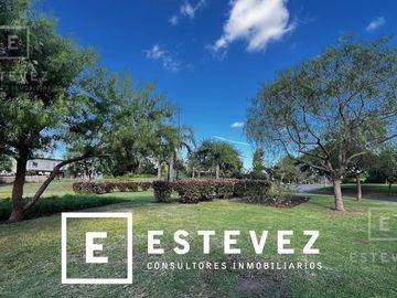 Casa en Venta frente a la plaza de juegos, 3 dormitorios. Barrio Cerrado San Matias, Escobar