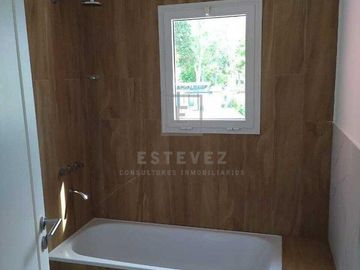 Casa en Venta frente a la plaza de juegos, 3 dormitorios. Barrio Cerrado San Matias, Escobar