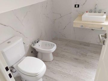 Casa en Venta frente a la plaza de juegos, 3 dormitorios. Barrio Cerrado San Matias, Escobar