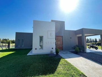 Casa  en Venta ubicado en El Cazal, Escobar, G.B.A. Zona Norte