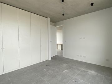 Venta/Permuta Casa 4 Dormitorios Vida Club de Campo. Funes