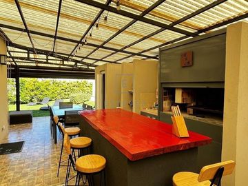 Casa  en Venta ubicado en Santa Guadalupe, Pilar, G.B.A. Zona Norte