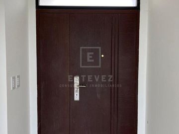 Casa en venta a la Cancha de Golf sobre la Herradura. El Canton. Escobar