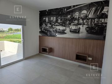 Casa en venta a la Cancha de Golf sobre la Herradura. El Canton. Escobar