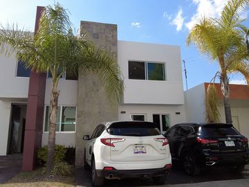 Casa de Lujo en venta en Vistas del Tule 1