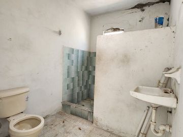 CASA EN VENTA EN EL CENTRO DE MERIDA PARA REMODELAR