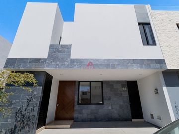 CASA EN VENTA EN COTO FONTEÉ, SOLARES ZAPOPAN JALISCO.