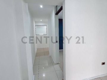ALQUILER DE CONSULTORIO MÉDICO / OFICINA EN ZONA ESTRATÉGICA