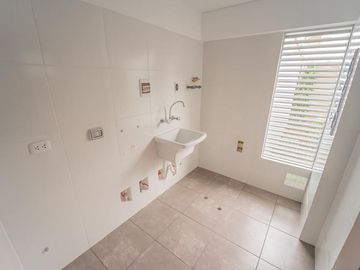 Departamento en venta de 3 dormitorios c/ cochera en San Borja