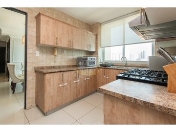 Apartamento Remodelado en San Francisco, Panamá - PH Portofino