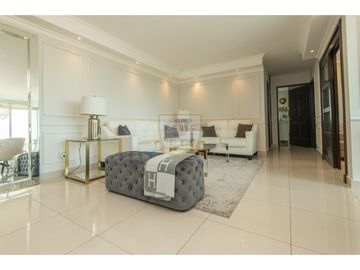 Apartamento Remodelado en San Francisco, Panamá - PH Portofino