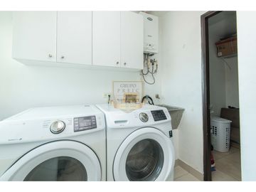 Apartamento Remodelado en San Francisco, Panamá - PH Portofino