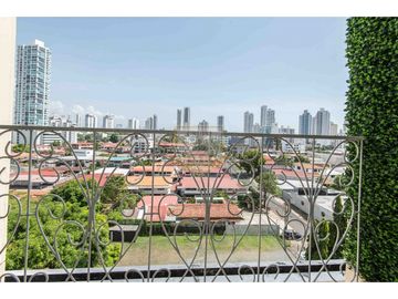 Apartamento Remodelado en San Francisco, Panamá - PH Portofino