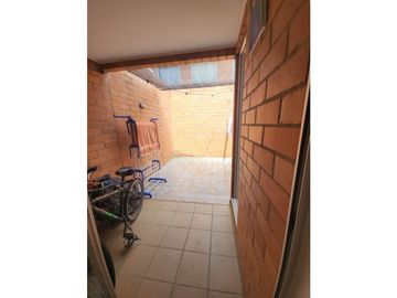 Venta Bonita casa en Hacienda el pino el Alfaguara jamundi.Mbm