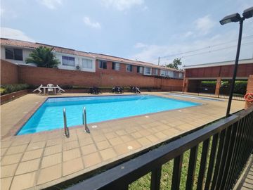 Venta Bonita casa en Hacienda el pino el Alfaguara jamundi.Mbm