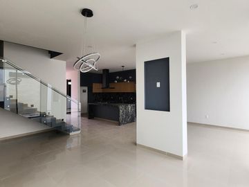 Casa en Venta en LOMALTA TRES MARÍAS con casa Club