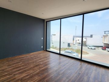 Casa en Venta en LOMALTA TRES MARÍAS con casa Club