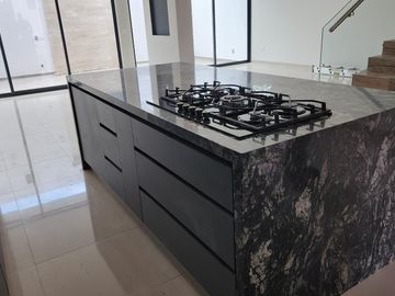 Casa en Venta en LOMALTA TRES MARÍAS con casa Club
