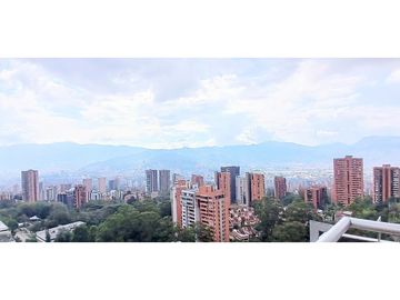Excelente ubicación del Tesoro, piso muy alto y vista panorámica