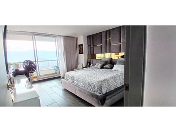 Excelente ubicación del Tesoro, piso muy alto y vista panorámica
