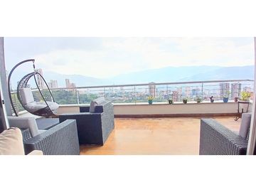 Excelente ubicación del Tesoro, piso muy alto y vista panorámica