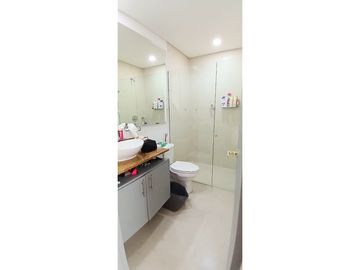 Excelente ubicación del Tesoro, piso muy alto y vista panorámica