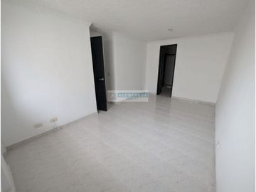 Se vende apartamento en Miramar sobre parte plana