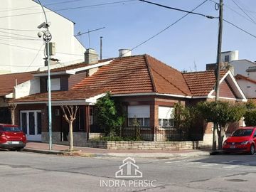 Venta Chalet Chauvin Mar del Plata 4 Ambientes c/ Garaje.