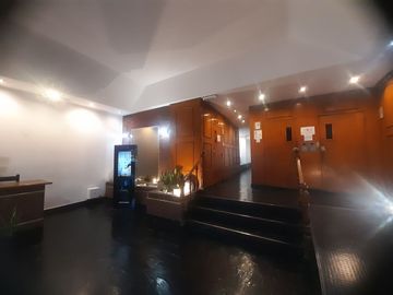Alquila depto 3 y medio amb. luminoso piso alto