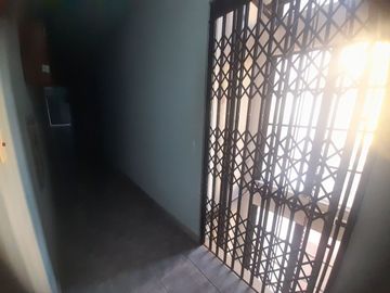 Alquila depto 3 y medio amb. luminoso piso alto