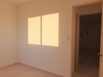 Alquila depto 3 y medio amb. luminoso piso alto