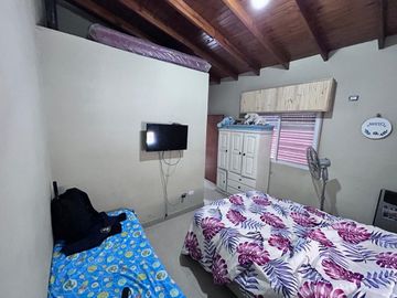 VENTA PH BERAZATEGUI 2 AMBIENTES CON PARQUE