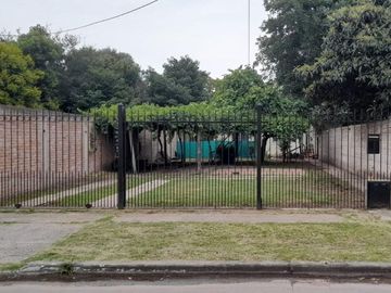 VENTA PH BERAZATEGUI 2 AMBIENTES CON PARQUE