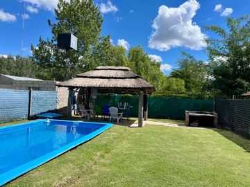 VENTA CASA 3 AMBIENTES CON PILETA GRAL RODRIGUEZ