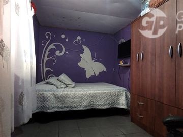 Casa en Venta en pasaje literatura 968