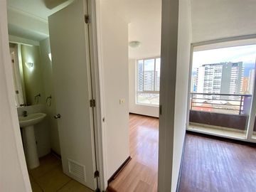 Departamento en Venta en Vicuña Mackenna Metro Irarrázaval