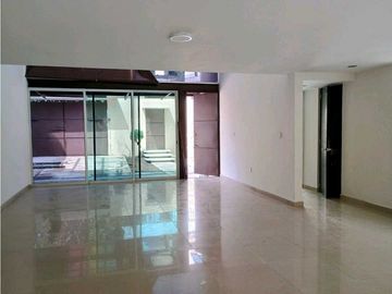 VENTA DE CASA EN PRIVADA SOBRE DIANA