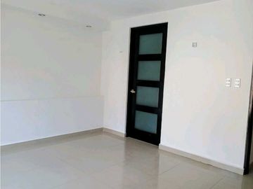 VENTA DE CASA EN PRIVADA SOBRE DIANA