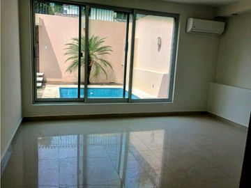 VENTA DE CASA EN PRIVADA SOBRE DIANA