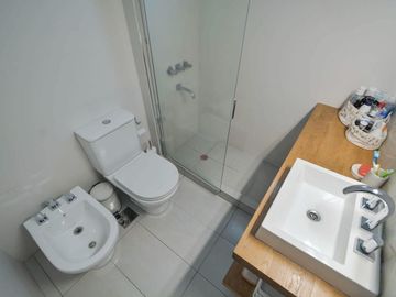 APTO CRÉDITO! Cómodo y amplio 4 ambientes con escritorio en Caballito.
