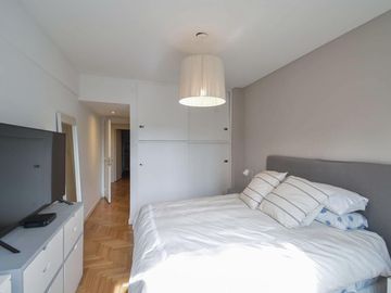 APTO CRÉDITO! Cómodo y amplio 4 ambientes con escritorio en Caballito.