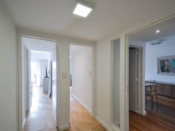 APTO CRÉDITO! Cómodo y amplio 4 ambientes con escritorio en Caballito.