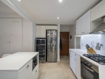 APTO CRÉDITO! Cómodo y amplio 4 ambientes con escritorio en Caballito.