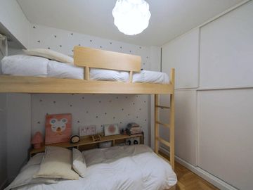APTO CRÉDITO! Cómodo y amplio 4 ambientes con escritorio en Caballito.