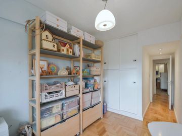 APTO CRÉDITO! Cómodo y amplio 4 ambientes con escritorio en Caballito.