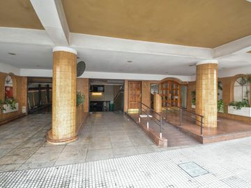 APTO CRÉDITO! Cómodo y amplio 4 ambientes con escritorio en Caballito.