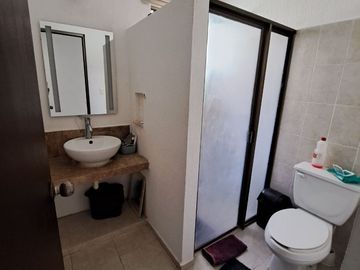 Venta casa con 4 recámaras y paneles solares en Las Américas II, Mérida Yucatán.