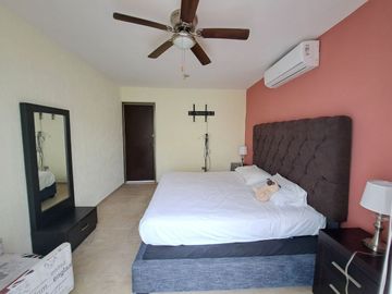 Venta casa con 4 recámaras y paneles solares en Las Américas II, Mérida Yucatán.