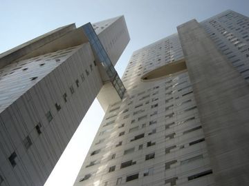 DEPARTAMENTO EN VENTA SOBRE  AV. SANTA FE
